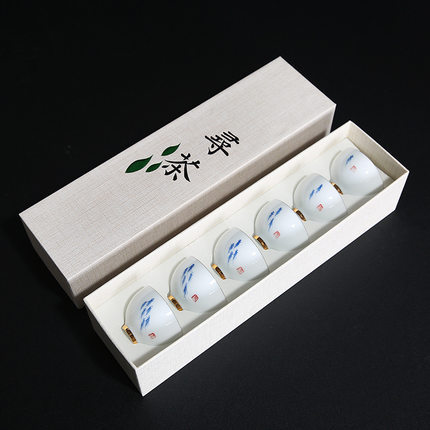 Tazza di pesce bianco