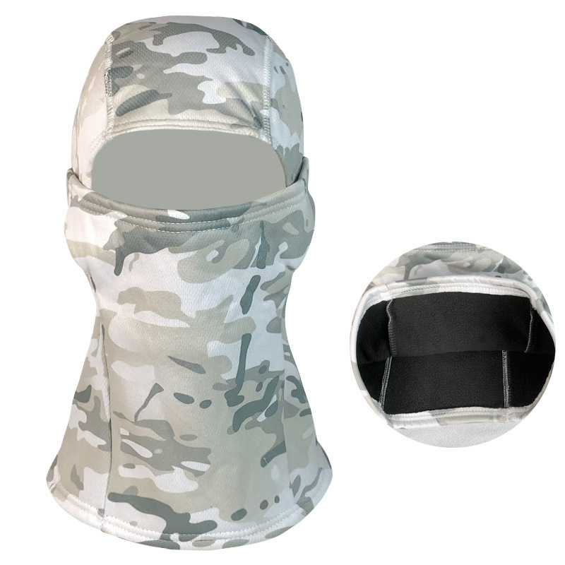 Camouflage blanc.