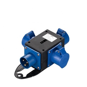 CEE spina E la presa di 32A 2P + E multi-funzione di presa multi way adattatore presa 230v - Product Image 1