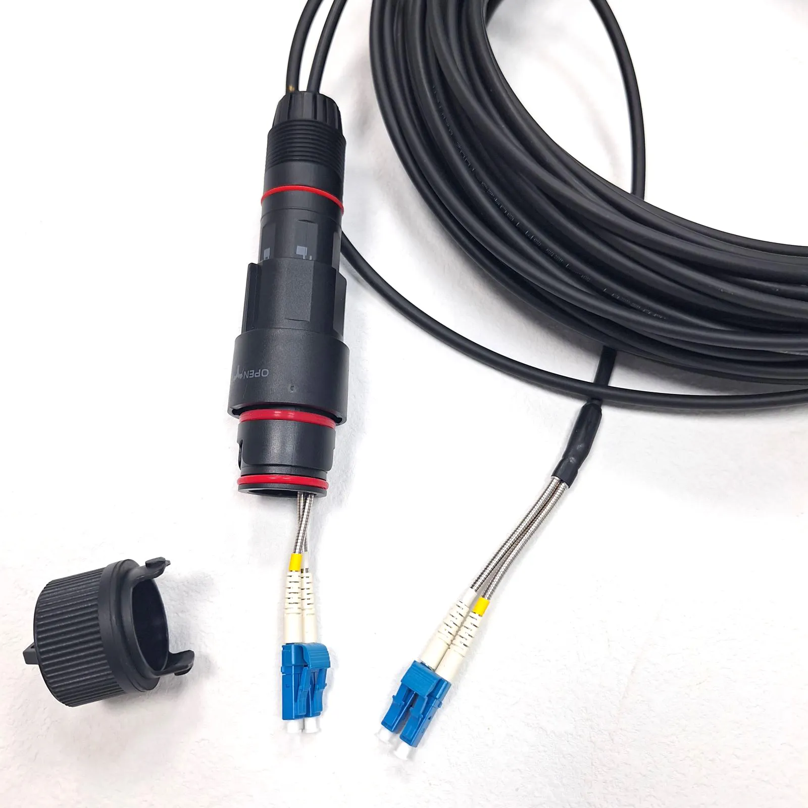 รูปแบบใหม่สนามติดตั้ง FullAXS ถึง LC Connector สายเคเบิลไฟเบอร์จัมเปอร์ดูเพล็กซ์สายไฟเบอร์แพทช์ Ericss Fullaxs