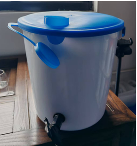 100% HDPE OXFAM 14 litre klips kapağı ve 55 mm çıkış kovası plastik saplı gıda ve içme suyu için uygun - Product Image 2