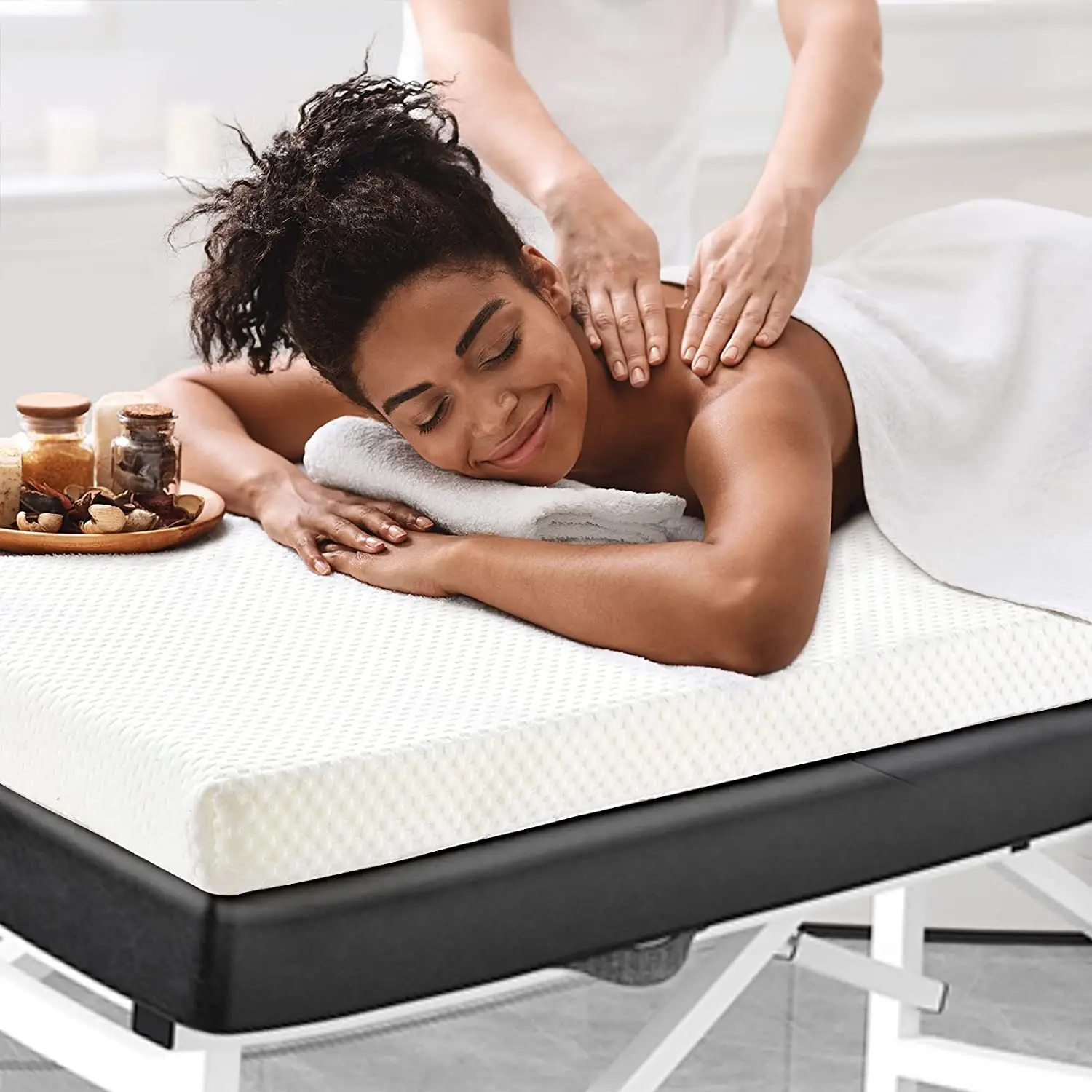 Özelleştirilmiş boyutu masaj ince Topper jel kirpik yatak için yüksek yoğunluklu bellek köpük çift yatak Topper