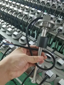 Sensor de nivel de agua del tanque de aceite electrónico de 500mm Rango de 0,5 ~ 4,5 V con instrumentos de medición de nivel de alarma