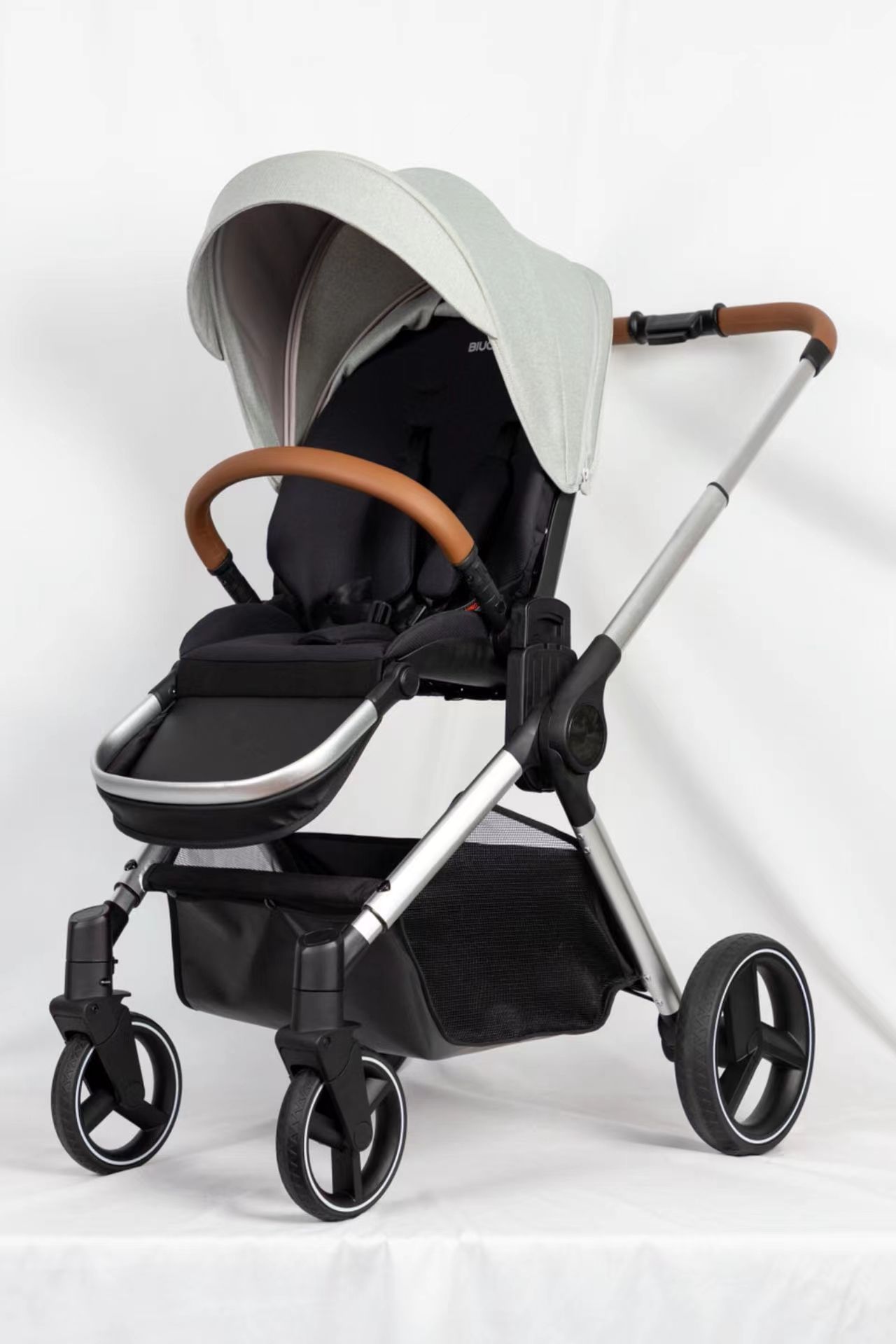 สีเทาอ่อน