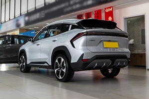 2023 Geely Galaxy L7 1.5t 115km artı kullanımı kolay uygun enerji tasarrufu Plug-In hibrid kullanılmış araba - Product Image 6