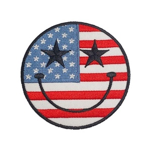 Abd'de işlemeli amerika damalı yıldız partisi vatansever yamalar demir on yama amerika gülen yüz kalp yama şoför şapkası - Product Image 4