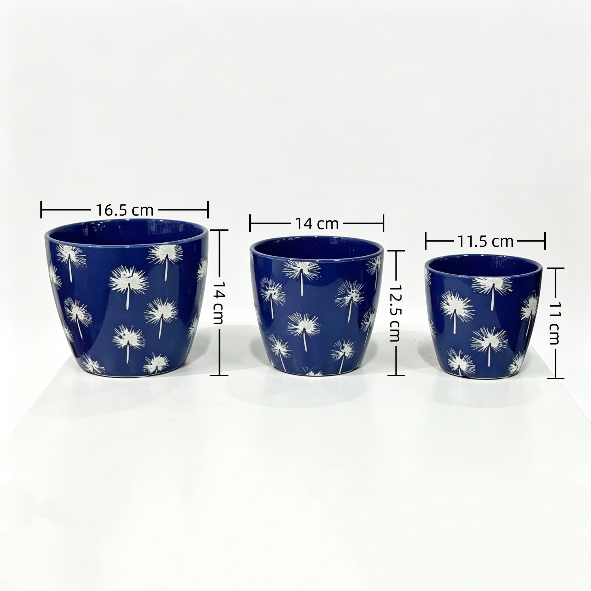 16,5 cm * 14 cm de alto
