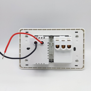 新设计电动三孔美国标准插座电动墙壁插座，带USB端口c型插座 - Product Image 6