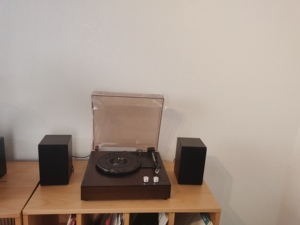 Walnut-Colored Vinyl Record Player Passive Speakers 3.5mm Aux <strong>Input</strong> 5V <strong>Output</strong> 3.5mm Magnetic Wireless for PC DJ Includes Adaptor - Product Image 3