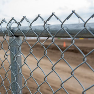 PVC/Galvanized Metal <strong>Mesh</strong> Wire <strong>Net</strong> Chain Link <strong>Fence</strong> for Enclosure Farm - Product Image 5