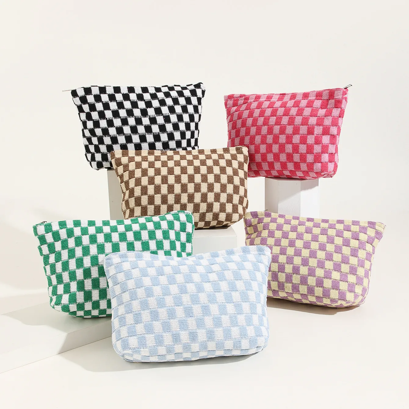 2023 새로운 출시 세련된 그리드 파우치 다채로운 화장품 보관 가방 야외 니트 원단