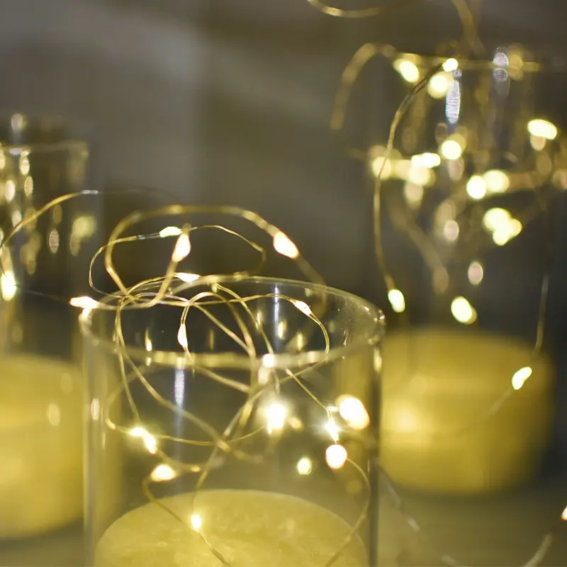 Eleganti candele LED senza fiamma in materiale plastico con guscio acrilico e stringa di luce decorazione per la casa e illuminazione festiva