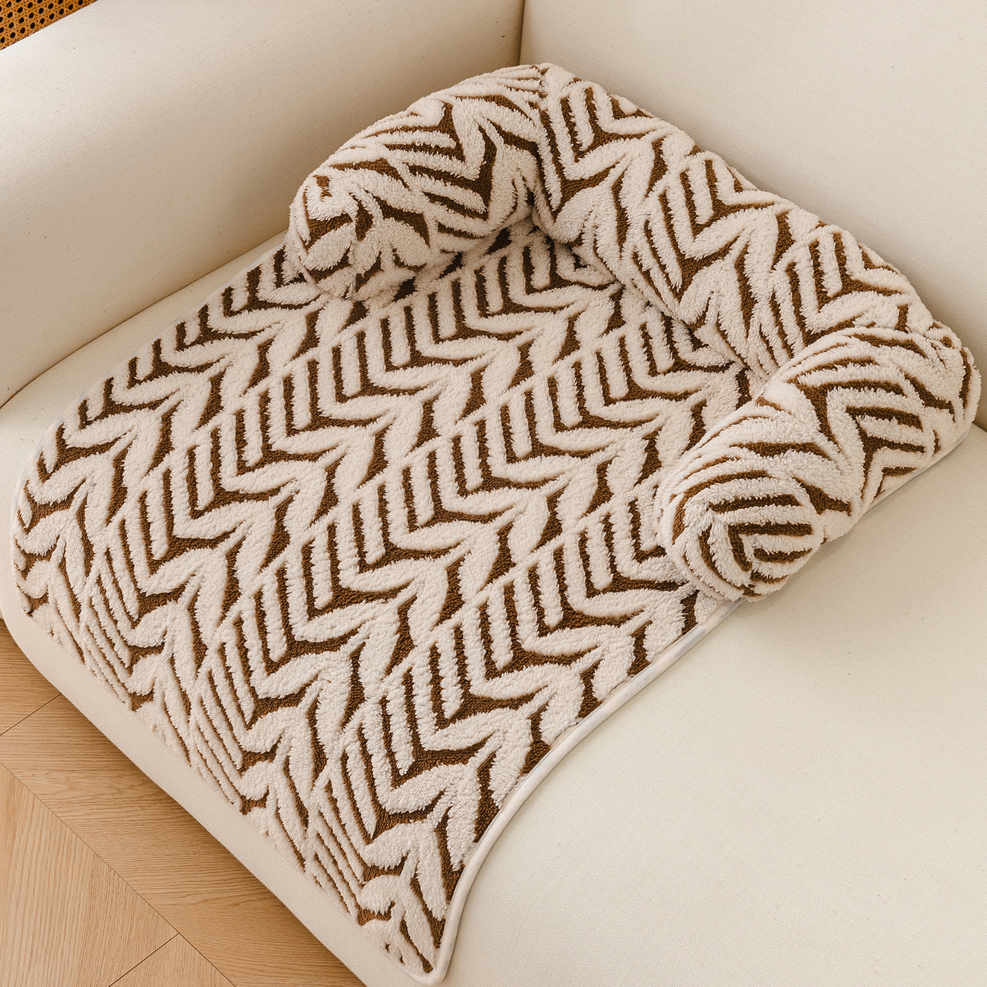 Ye rou pet mat-coffee color