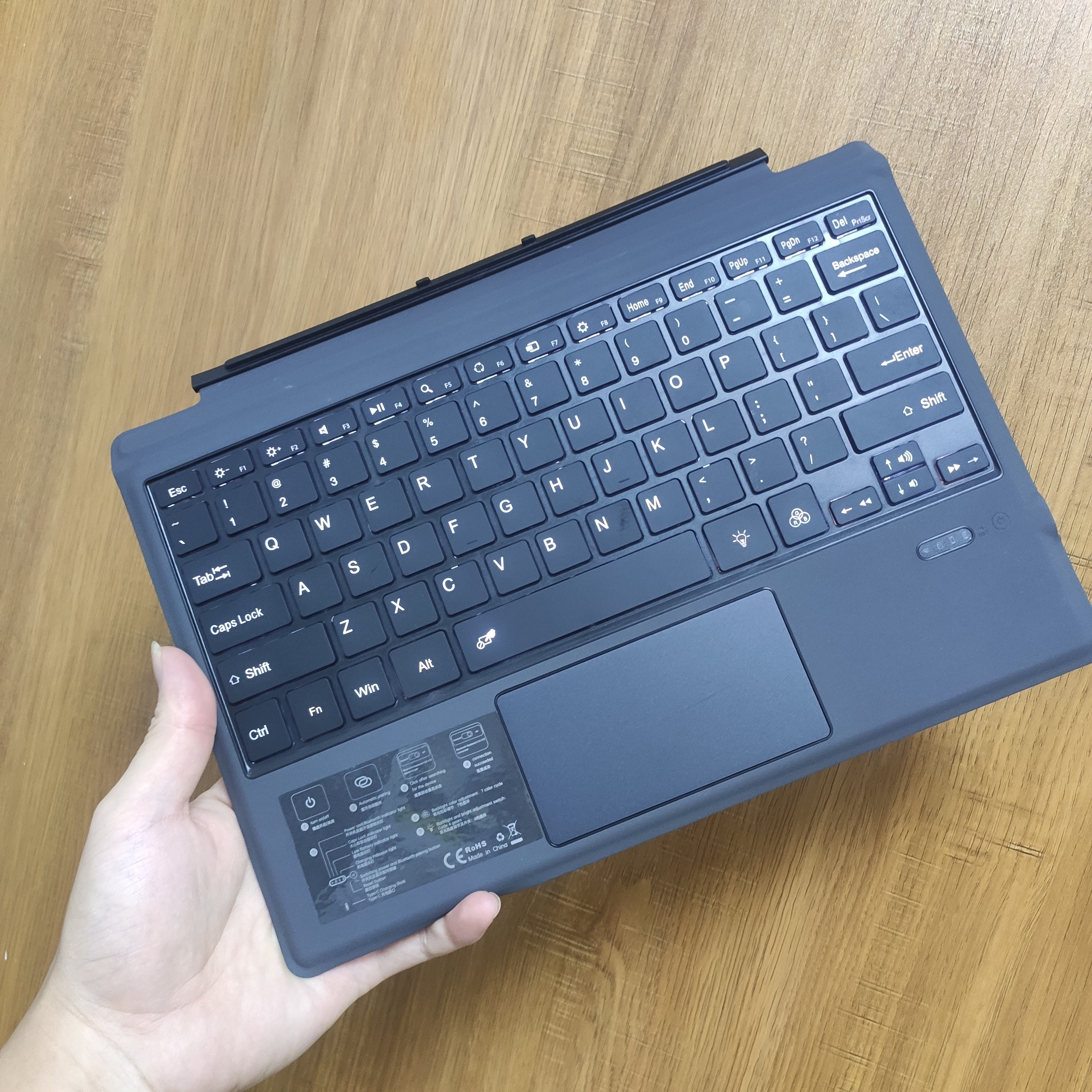 Pour Surface Pro 3/4/5/6/7 (sans éclairage)
