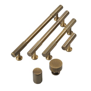 Maniglia della porta dell'armadio da cucina di lusso in alluminio e legno con motivo a rete zigrinata per cassetti fantasia design nuovo elenco - Product Image 1
