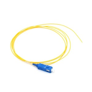 FC/ST/FC หัวและหาง G657A2 SC/APC 0.9 มม.กลับ 65dB สายแพทช์ไฟเบอร์ออปติก Pigtail Bundle หางเส้นใยไฟเบอร์ออปติก Pigtail - Product Image 1