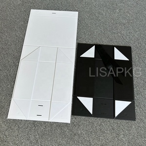 免费样品定制奢华白色磁铁翻盖服装纸盒折叠磁性闭合礼品盒带丝带蝴蝶结
