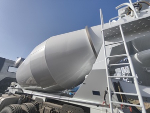 Nhà Máy bán hàng trực tiếp di động trộn bê tông xe tăng xe tải trộn trống con lăn khuấy trống - Product Image 4