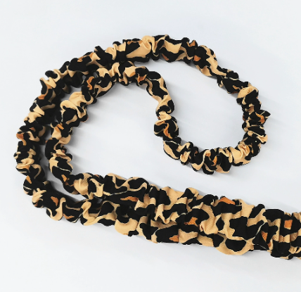 Stampa leopardata marrone oro
