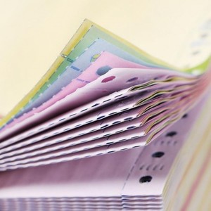 Hoja 1-5 capas de papel de computadora sin carbón continuo Formulario NCR Papel de factura de Oficina de Impresión