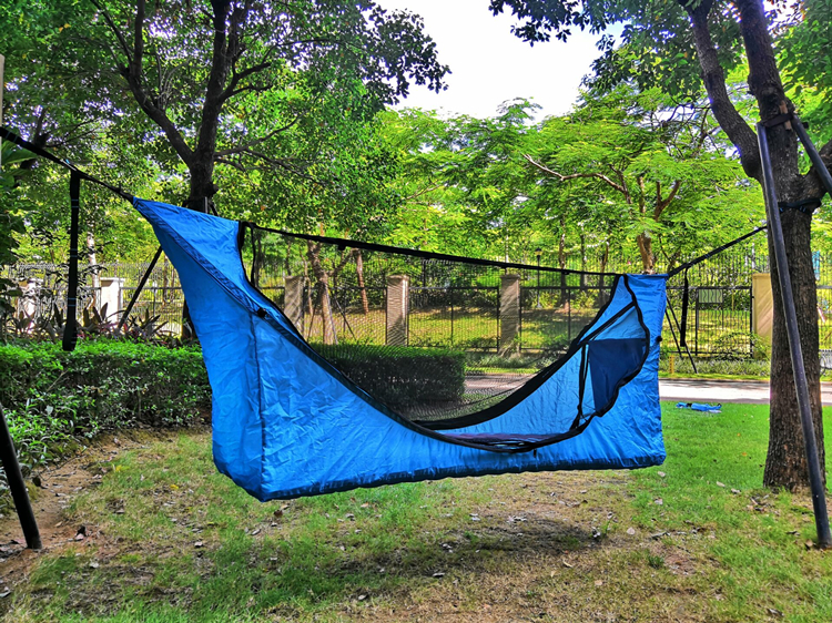 Tente hamac + coussin d'air