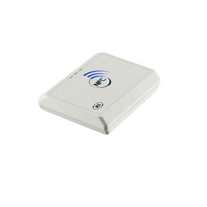 ACR1311U Programmier barer RFID-Kartenleser 13,56 MHz USB-Schnitts telle NFC-und Smart-Card-Leser aus strap azier fähigem ABS-Material