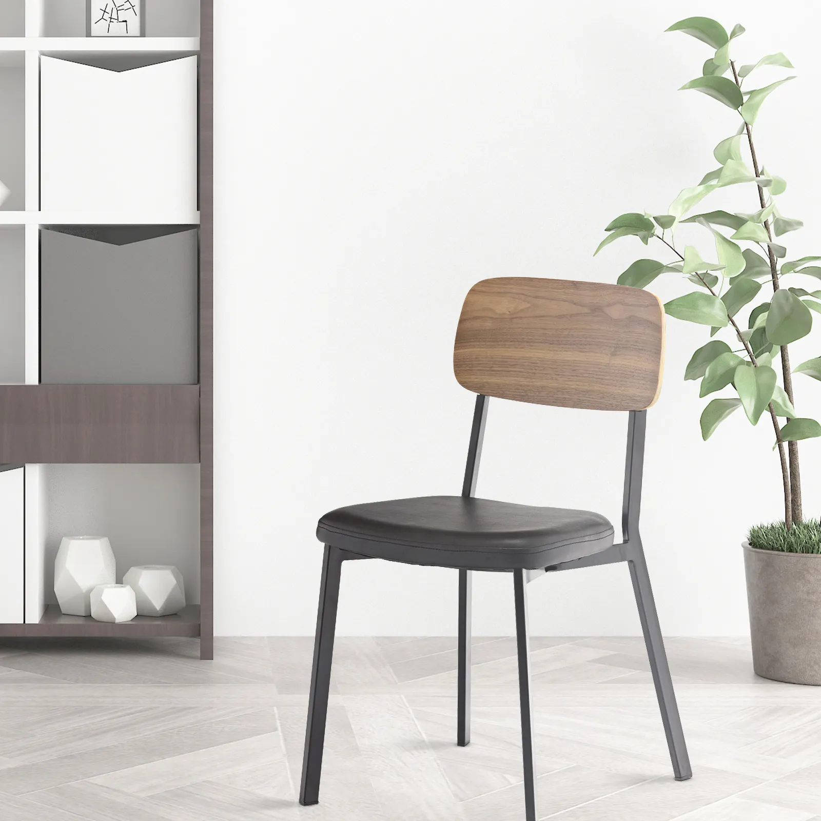 Silla negra apilable con asiento acolchado Sillas de comedor con asiento de cuero sintético