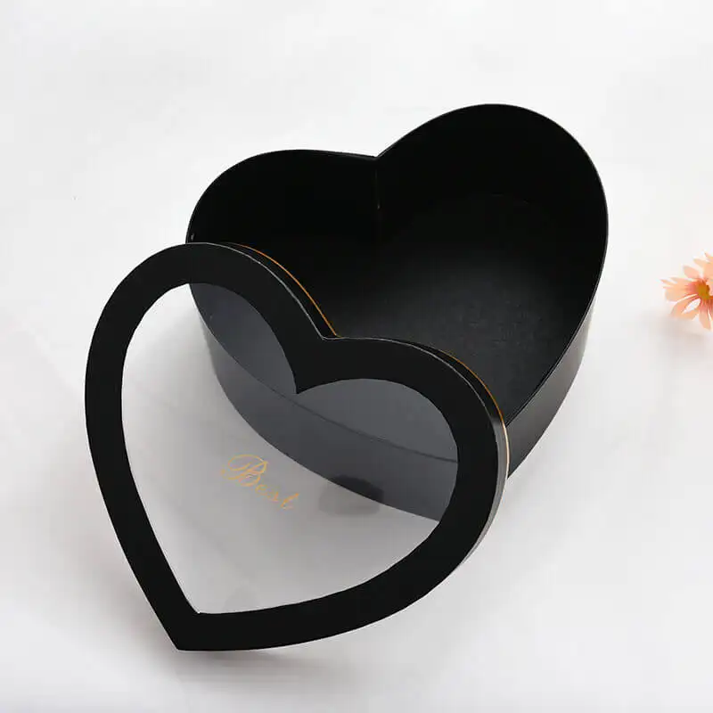 Caixa de papel flor de chocolate em forma de coração, com janela transparente