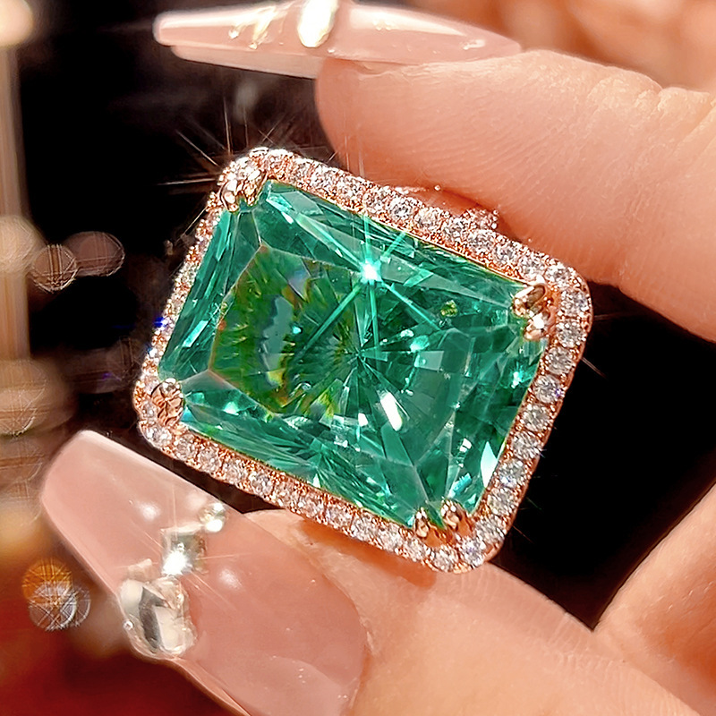 Parra green ring