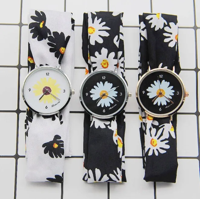 Quadrante di sabbia mobile moda pizzo al quarzo elegante piccolo nastro margherita regolabile cravatta regalo da donna orologio floreale