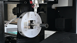 2mm 3mm Stainless Tube Cut by Fiber Laser Cutting <strong>Machine</strong> with Automatic <strong>Loading</strong> <strong>and</strong> <strong>Unloading</strong> - Product Image 3