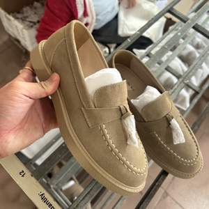 2025新款高品质批发定制女式麂皮休闲鞋舒适平底鞋莫卡辛女鞋批发 - Product Image 1