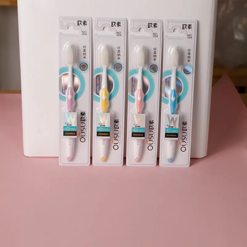 Premium weiche Silikon-Nano-Zahnbürsten mit bequemen frischen Farbgriffen