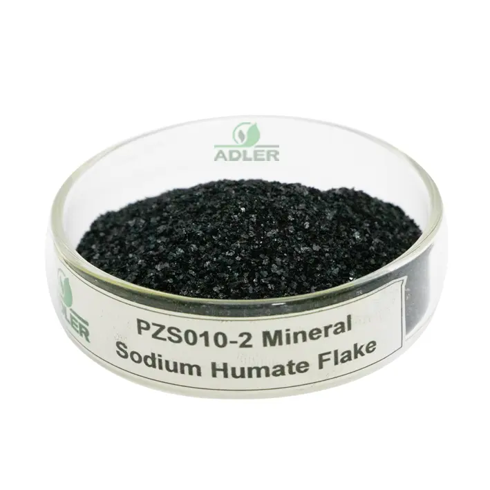 Matières premières noir brillant flocon acide humique poudre soluble engrais anti-Stress engrais pour les plantes aquatiques