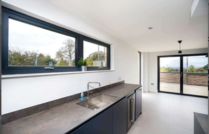 Kunden spezifisches festes Aluminium fenster für Wohn-und gewerbliche Zwecke im Freien Wind dichte Funktion Zeitgenössisches Glas design - Product Image 2