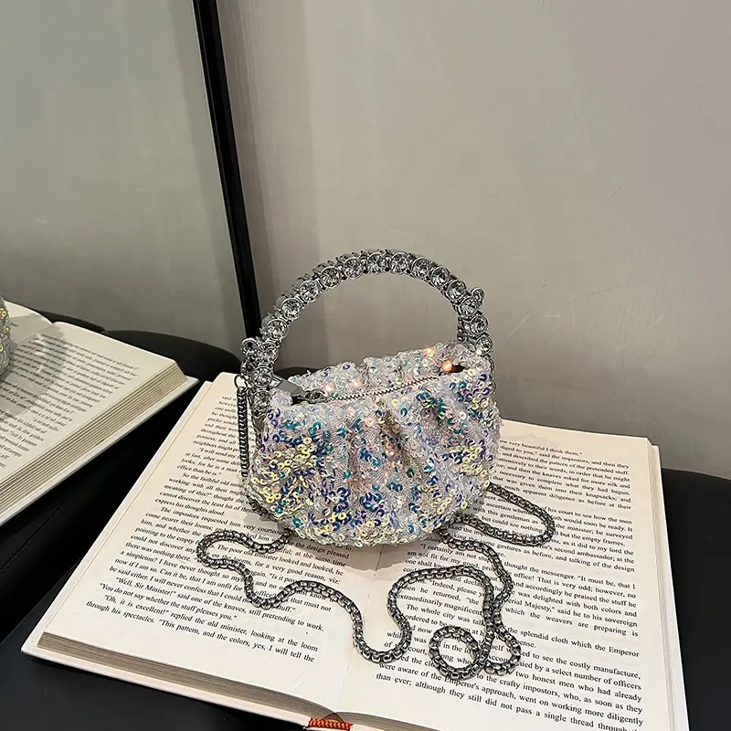 2024 mode fille cristal fête Mini sac Blink diamant Bling pochette sac à main Sequin dames chaud concepteur strass sac pour les femmes