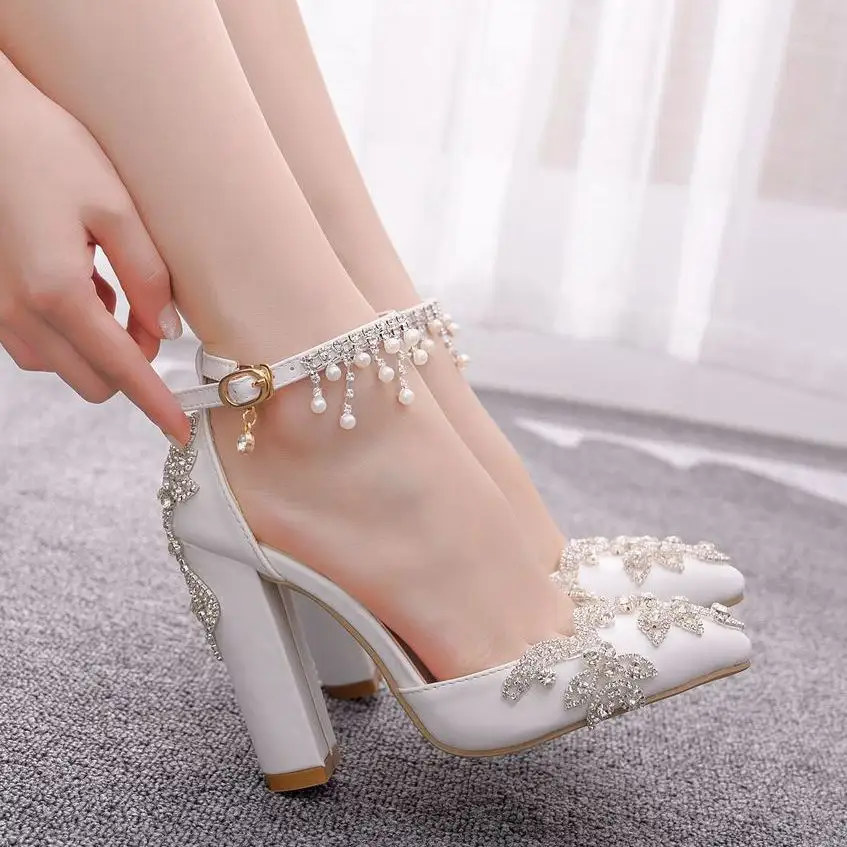 S599f mới màu trắng nhọn pha lê dày gót siêu cao gót khóa tua Rhinestone phụ nữ phụ nữ Giày cưới