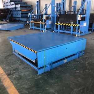 Factory Supplied <strong>Fixed</strong> Hydraulic Boarding Bridge Container Truck <strong>Loading</strong> and Unloading <strong>Platform</strong> - Product Image 3