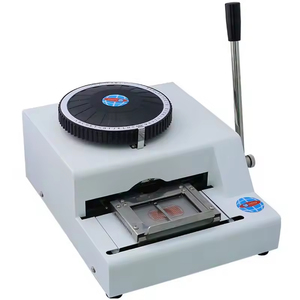 Macchina per goffratura con carta in PVC,