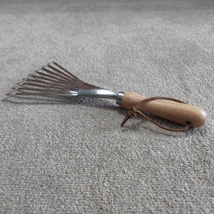 定制不锈钢手工灌木耙叶耙木柄园艺手工工具原始制造商 - Product Image 4