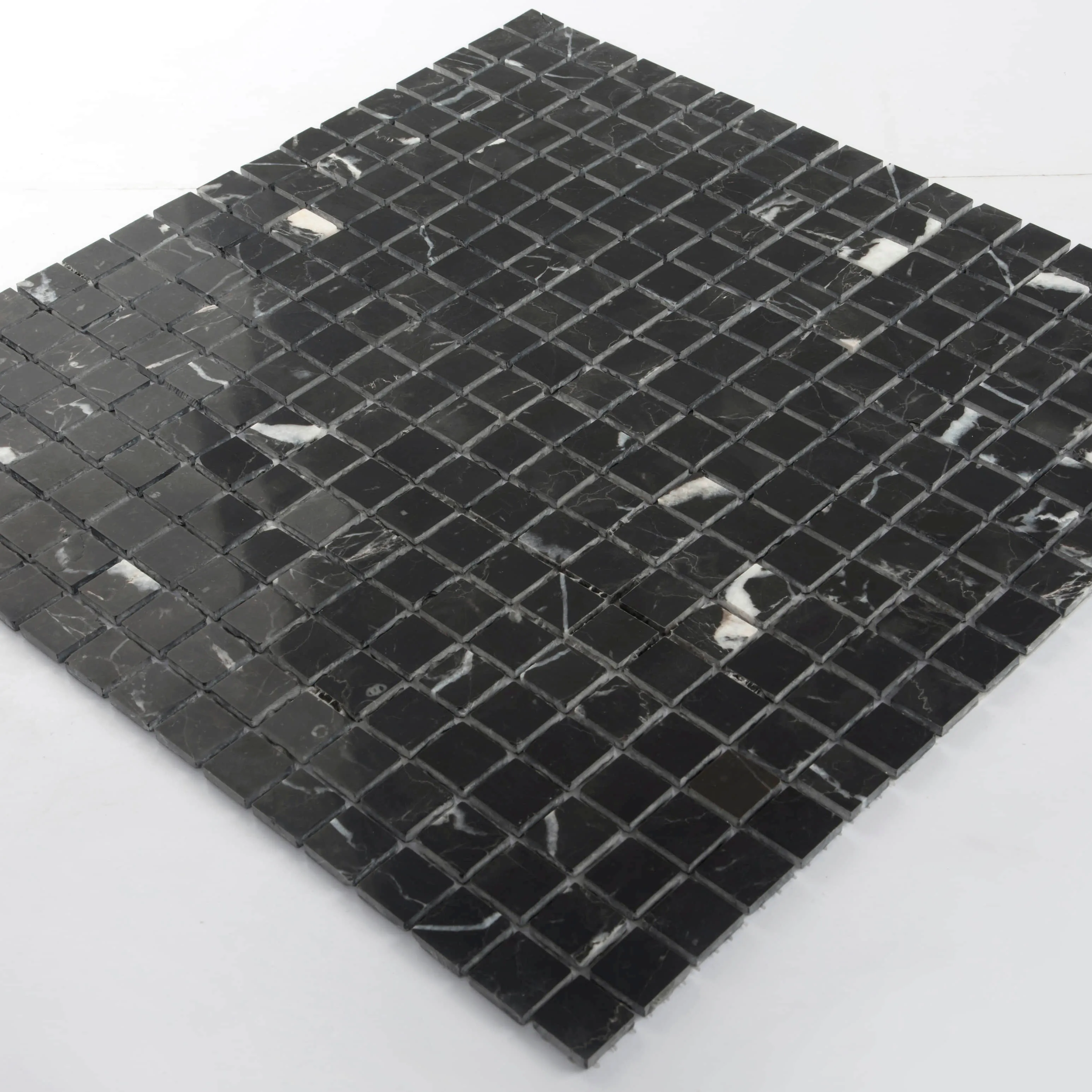 Collezione di marmo OEM e ODM bagno natura cucina marmo nero superficie lucida mosaico