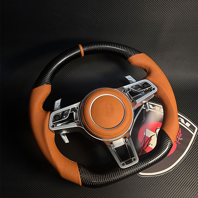 Style sport en fibre de carbone 1