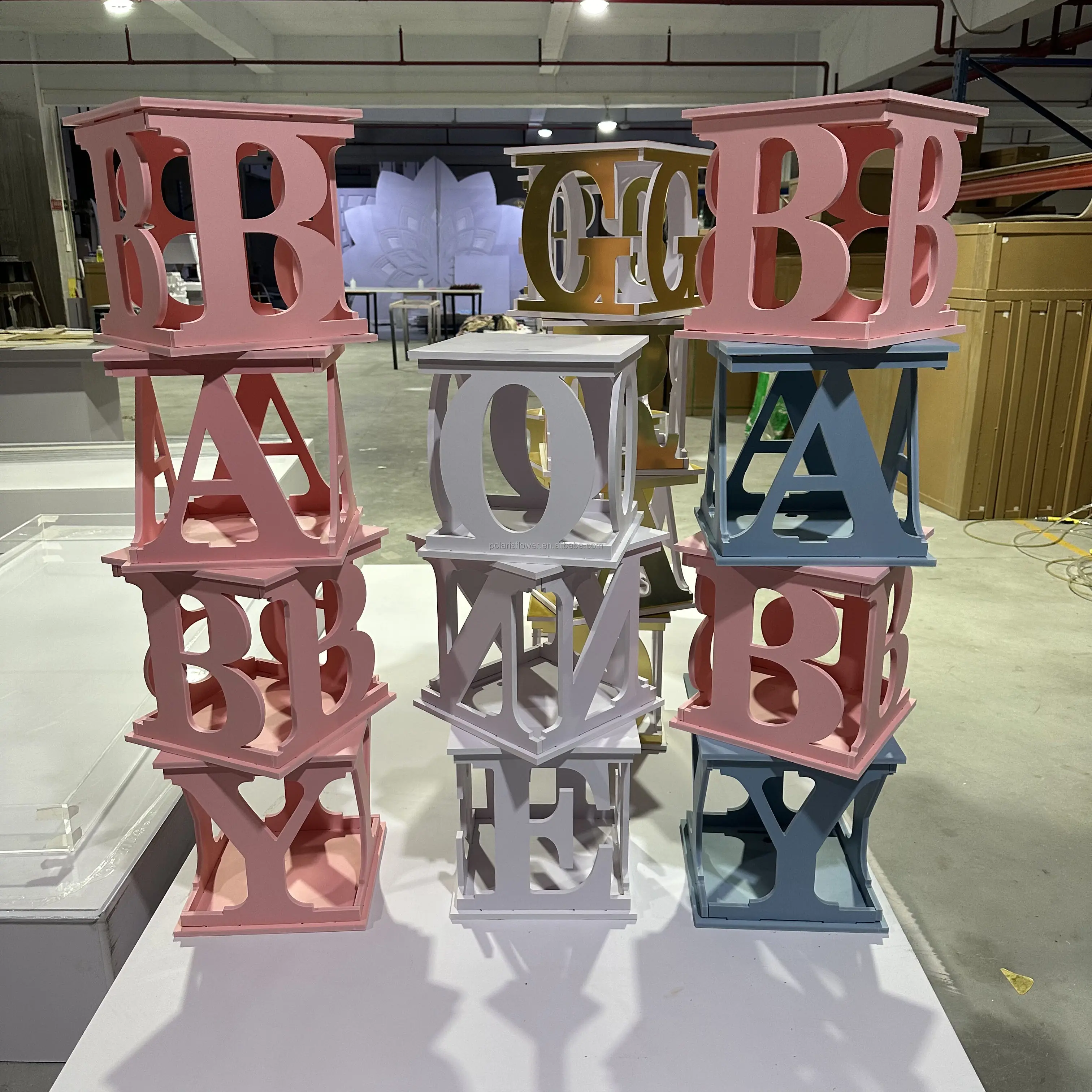 Hot Sales New 4pcs/set Customized Letter A~z Boxes Event Centerpiece Decoration Acrylic Baby Blocks For Party