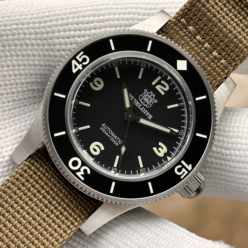 52YN-KN Black