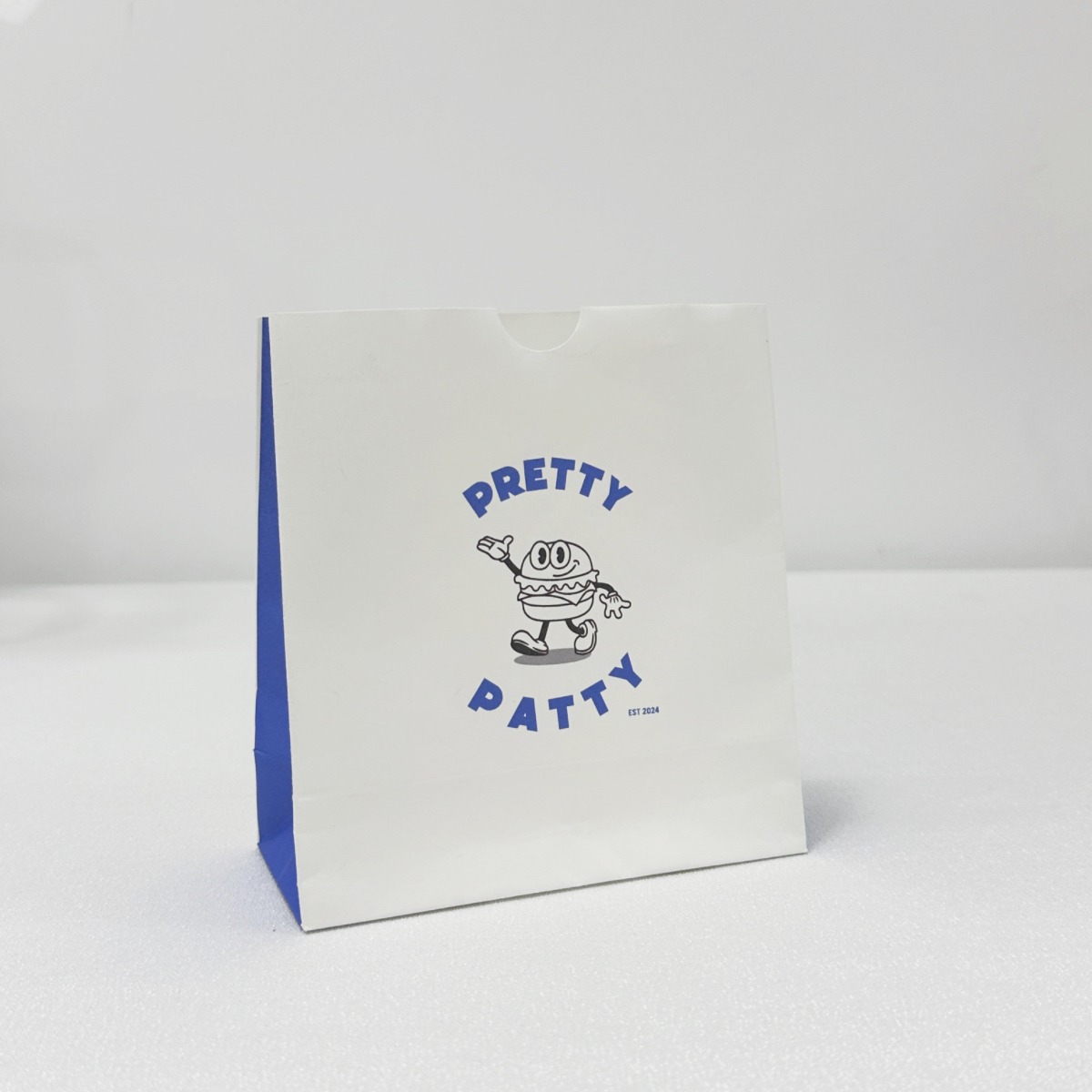 Bolsa blanca con estampado