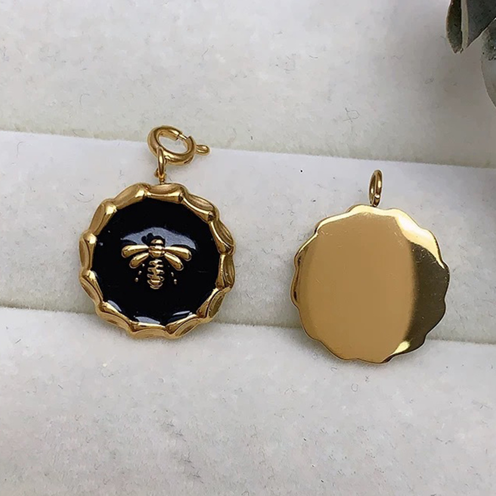 Abeille noire de 15 mm