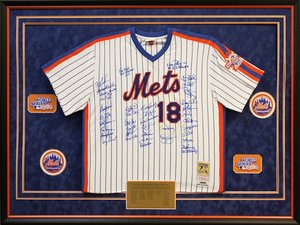 Jersey khung hiển thị trường hợp bằng gỗ Treo Tường Hộp bóng cho áo thể thao cộng với hiển thị hai hình ảnh của thần tượng và một chữ ký - Product Image 3