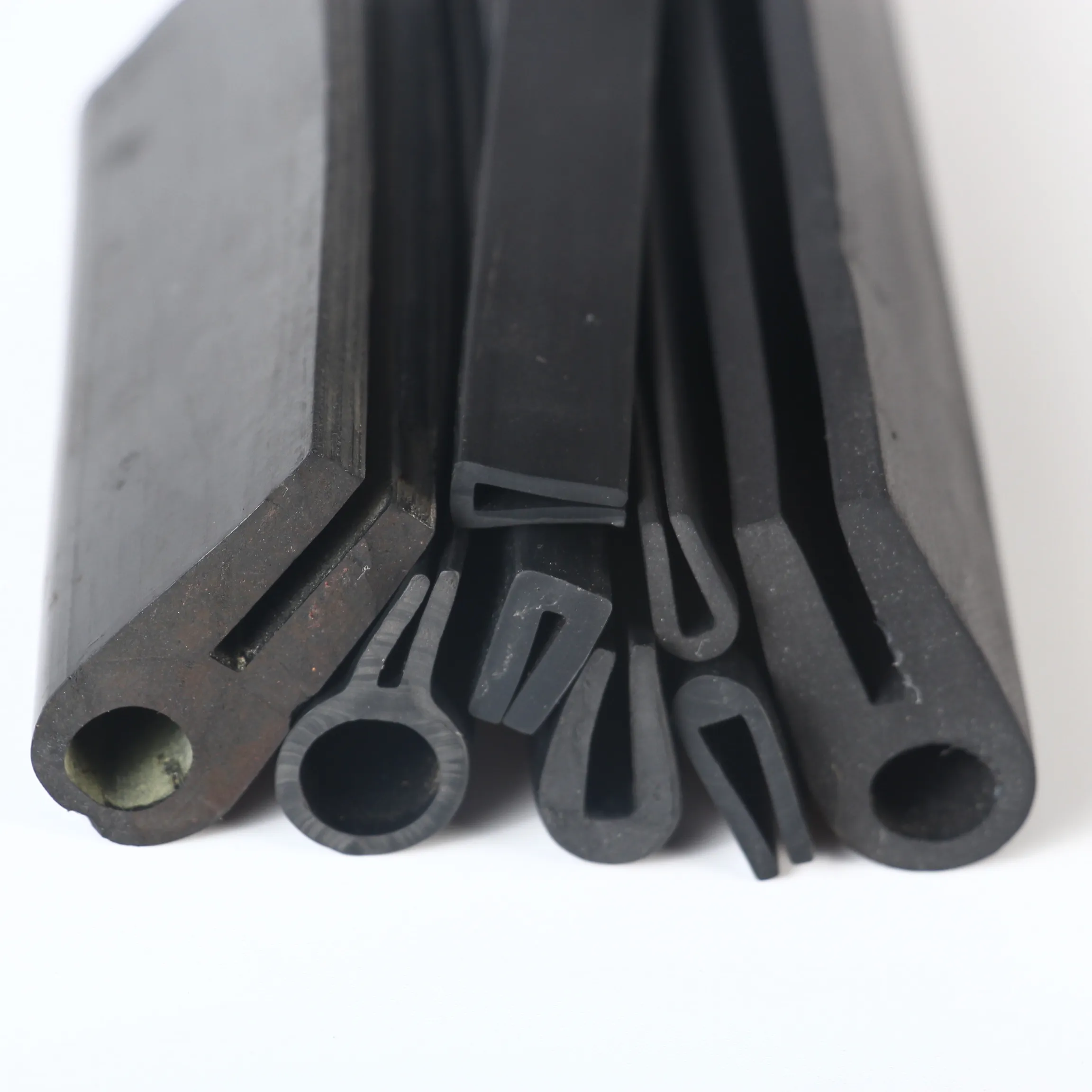 Joint en caoutchouc extrudeuse epdm, résistant aux impacts et aux intempéries, 1 pièce, pour garniture de bord de voiture