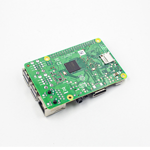 ราสเบอร์รี่ Pi 3B + ราสเบอร์รี่ Pi 3รุ่น B + บวกกับ Wifi ต้นฉบับทำในสหราชอาณาจักร