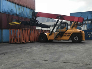 Manipulador de contenedores cargado de 45 toneladas original de China Puerto de venta Apilador de alcance vacío SRSC45H1 con suministro de fábrica con fácil operación - Product Image 6